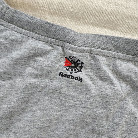 Reebok crop top grey sporty large - Picture 7 of 7